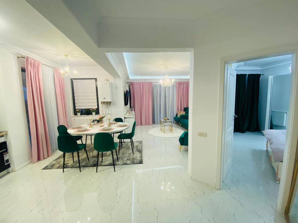 Grazzia Deluxe Apartments Năvodari Exteriér fotografie